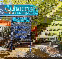 Quality Hotel Manor - Accommodation QLD