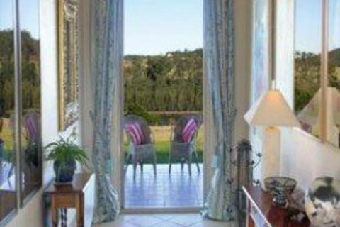 Meadowlake Lodge - Accommodation QLD 2