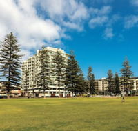 Oaks Glenelg Liberty Suites - Accommodation QLD