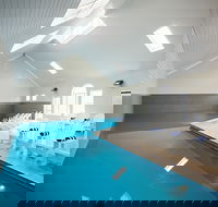 Deep Blue Hotel  Hot Springs - Accommodation QLD