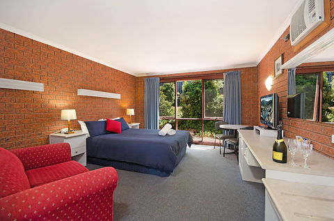 Whalers Rest Motor Inn - Accommodation QLD 5