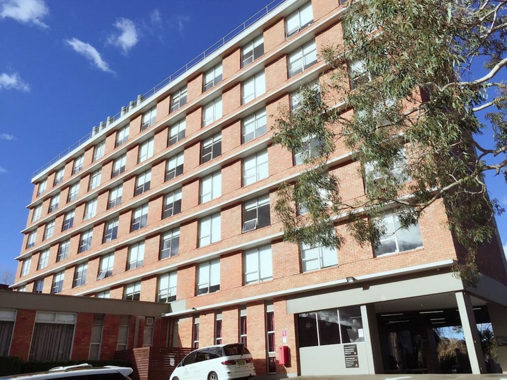 Gledswood Hills NSW Accommodation QLD