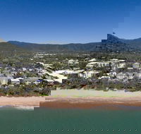 On the Beach Holiday Apartments - Accommodation QLD