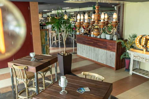 Mullaloo Beach Hotel & Apartments - Accommodation QLD 1