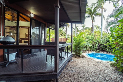 Palms City Resort - Accommodation QLD 5