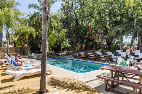 Billabong Backpackers Resort - Accommodation QLD 4