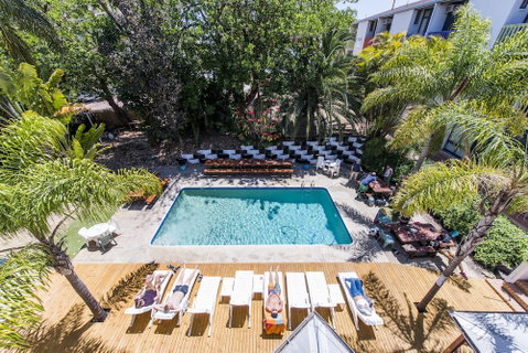 Billabong Backpackers Resort - Accommodation QLD 6