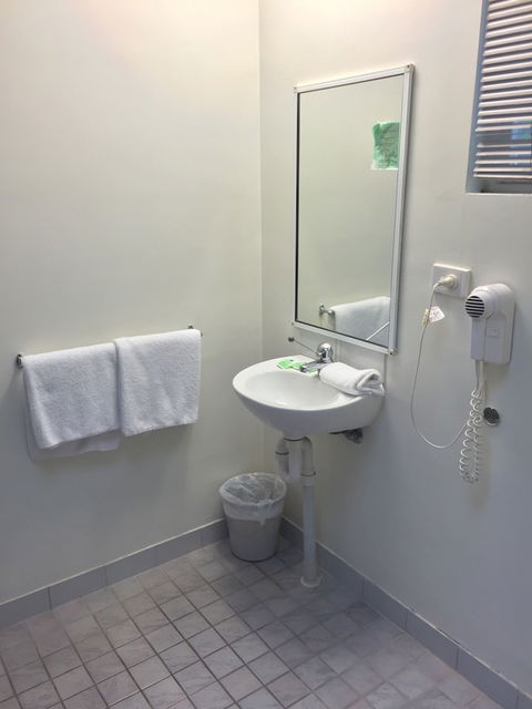Value Inn - Accommodation QLD 4