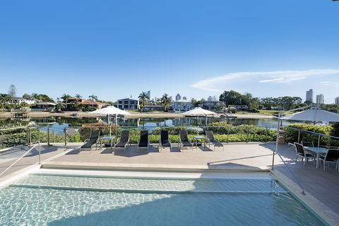 ULTIQA Freshwater Point Resort - Accommodation QLD 6