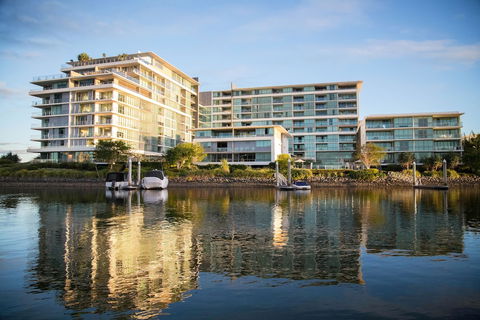 ULTIQA Freshwater Point Resort - Accommodation QLD 1