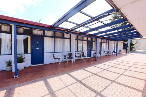 Best Western Melaleuca Motel - Accommodation QLD 2