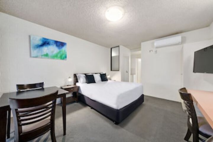 Burrowye VIC Accommodation QLD