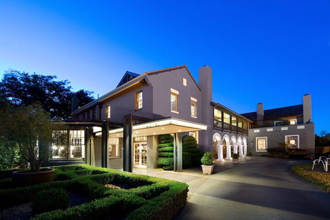 Peppers Mineral Springs Hotel - Accommodation QLD 4