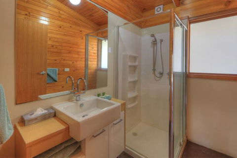 Stewarts Bay Lodge - Accommodation QLD 4