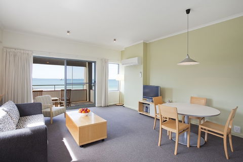 Cumberland Lorne Resort - Accommodation QLD 6