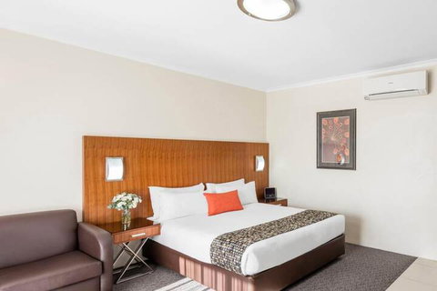 Central Motel & Apartments Signature Collection - Accommodation QLD 7