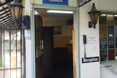 Ascot Motor Inn - Accommodation QLD 1