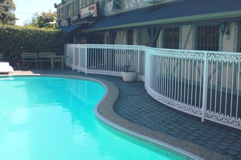 Ascot Motor Inn - Accommodation QLD 4