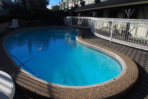 Ascot Motor Inn - Accommodation QLD 3