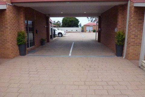 Colonial Motor Inn Bairnsdale - Accommodation QLD 2