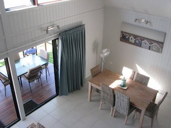 Cardwell Beachcomber Motel And Tourist Park - Accommodation QLD 4