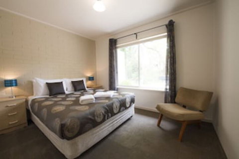 Restaway Holiday Units - Accommodation QLD 0
