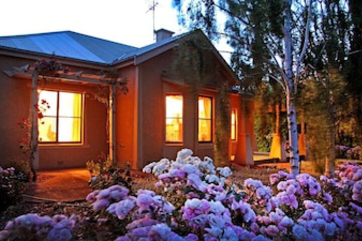 Ashton SA Accommodation QLD