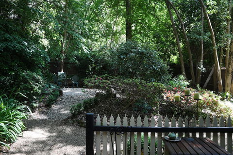 Cambridge Cottages Bed & Breakfast - Accommodation QLD 3