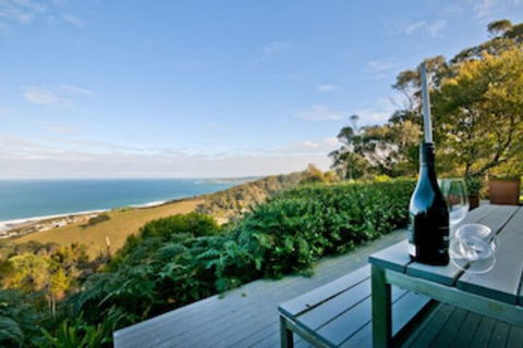 Beacon Point Ocean View Villas - Accommodation QLD 0