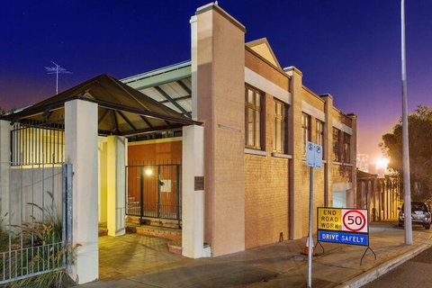 James Street Warehouse - Accommodation QLD 1