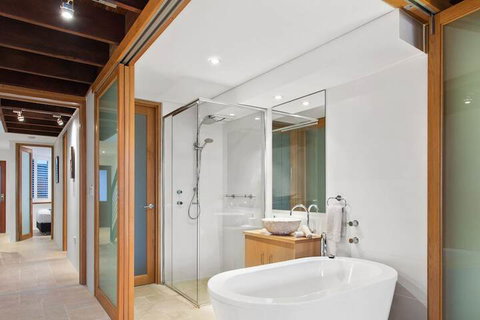 James Street Warehouse - Accommodation QLD 6