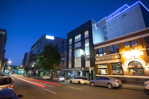 Hobart Central YHA - Accommodation QLD 0