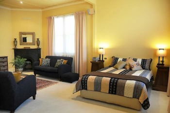 Yea Peppercorn Hotel - Accommodation QLD 2