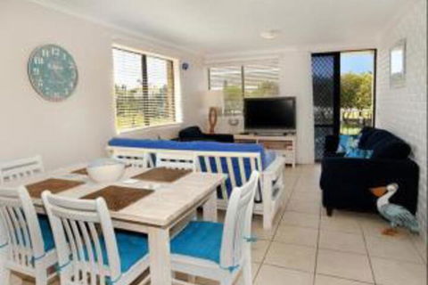 Pacific 1 / 103 - Accommodation QLD 2