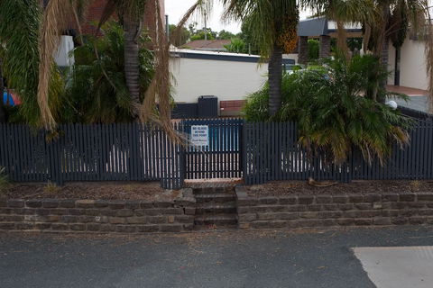 Pioneer Station Motor Inn - Accommodation QLD 3