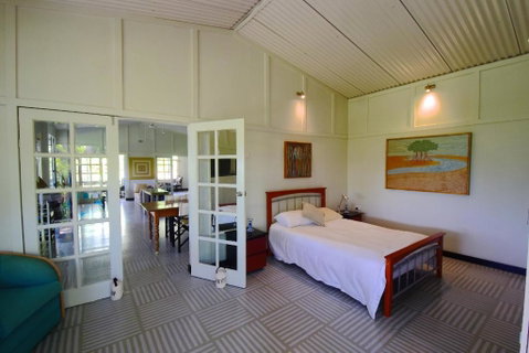 Cow Bay Hilltop Escape - Accommodation QLD 6