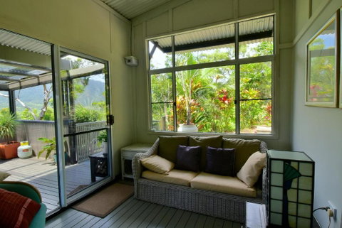 Cow Bay Hilltop Escape - Accommodation QLD 1
