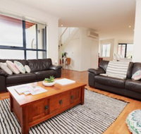 Ocean Whispers Cowes - Rejuvenate Stays - Accommodation QLD