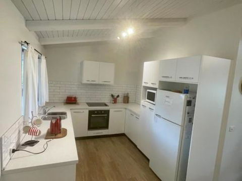 Abbey Beach Shack - Accommodation QLD 2