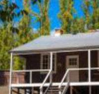 Lewana Cottages - Accommodation QLD
