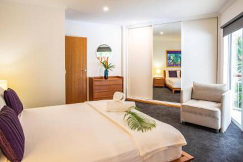 Four Mile Beach Retreat - Accommodation QLD 2