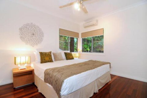 Seaview - Accommodation QLD 1