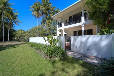 Whispering Palms - Accommodation QLD 6