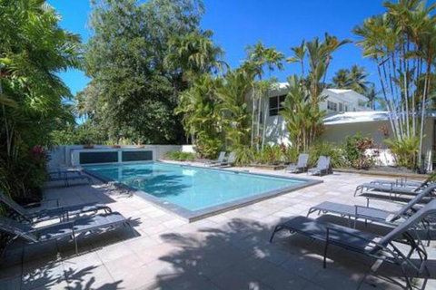 Whispering Palms - Accommodation QLD 3