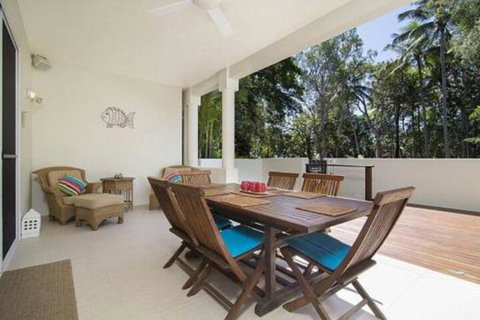 Whispering Palms - Accommodation QLD 4