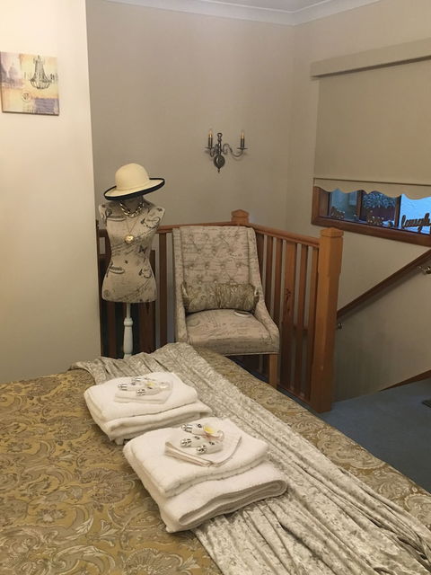 Mountain Lodge - Accommodation QLD 2