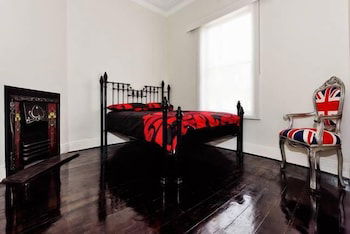 REdTRO House South Yarra - Accommodation QLD 4