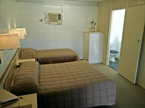 Cairns Motor Inn - Accommodation QLD 6