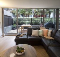 Urban Sea Drift - Rejuvenate Stays - Accommodation QLD