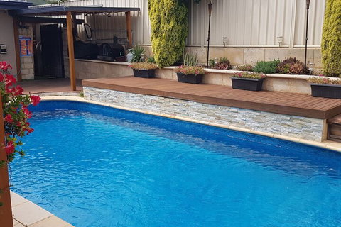 Ocean Reef Homestay - Accommodation QLD 2